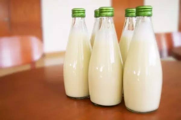 打算戒煙嗎？8大食物助你一臂之力，但請(qǐng)警惕酒精飲料（包括脫醇酒）
