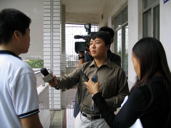 科研周南——課改篇（一） 網(wǎng)頁設(shè)計制作課程的創(chuàng)新與實踐